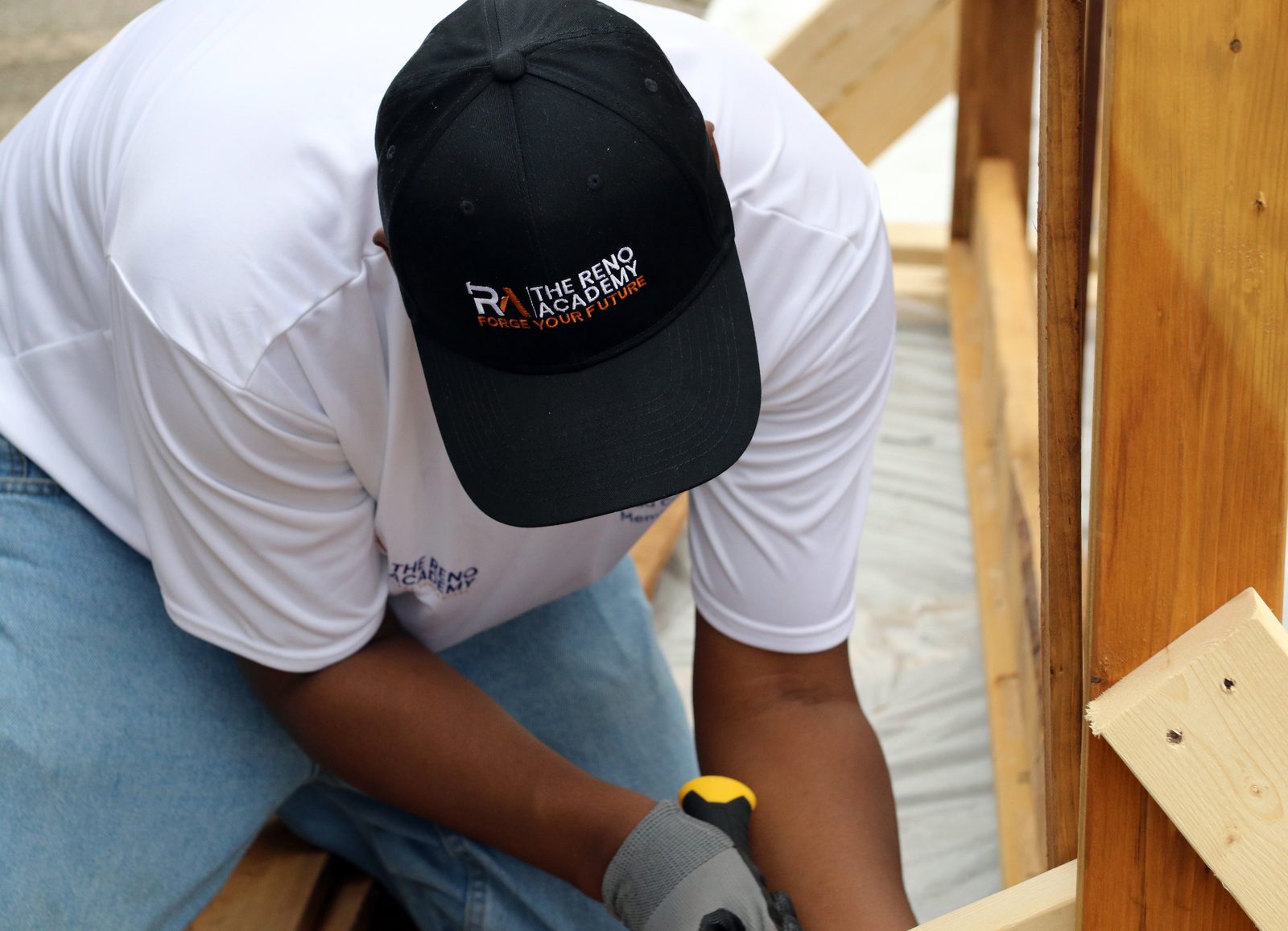 Robertson vs Phillips: Why Canadian Job Sites Love the Square Drive
